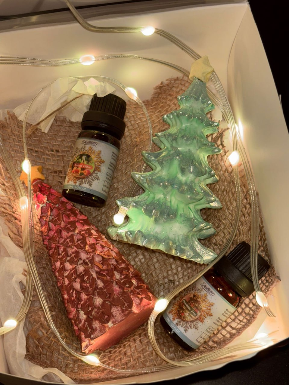 Christmas tree aroma stones, hero image